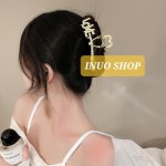 优雅明亮的花夹